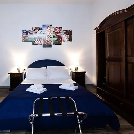 Medici Soderini לינה וארוחת בוקר 4*